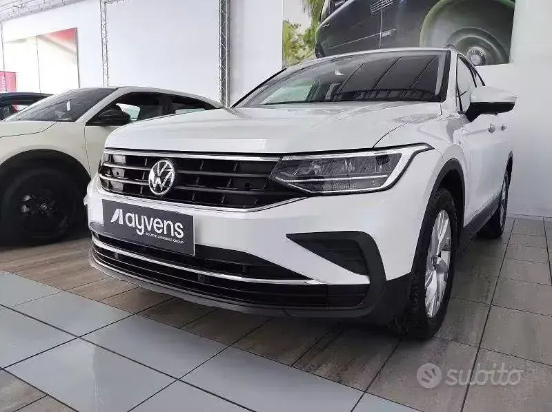 Usata VW Tiguan Life 150 CV (110 kW) 2021 Bianco SUV
