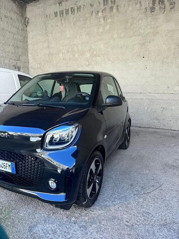 Usata Smart ForFour Electric Drive 41 kW (56 CV) 2022 Nero Utilitaria