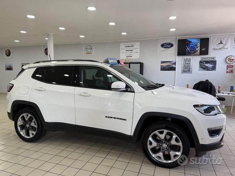 Usata Jeep Compass Limited 140 CV (102 kW) 2018 Bianco SUV