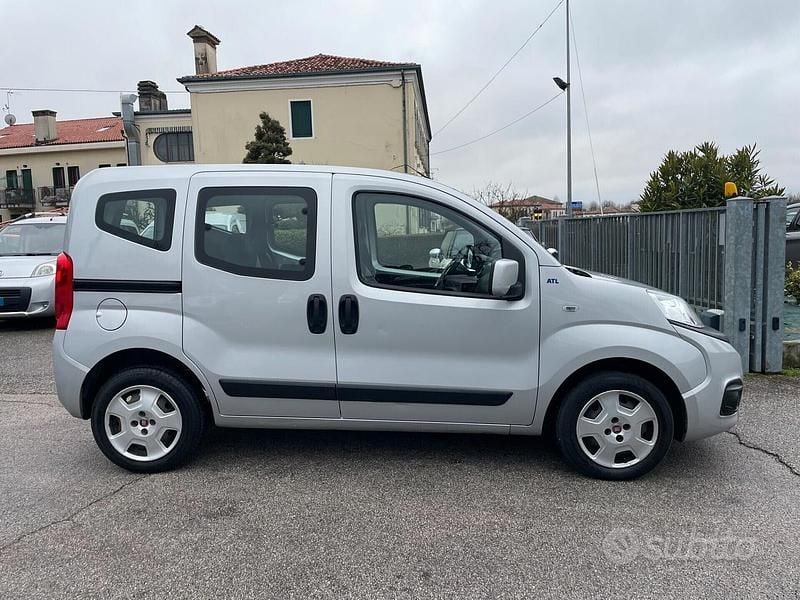 Usata Fiat Qubo Easy 95 CV (69 kW) 2020 Grigio Monovolume