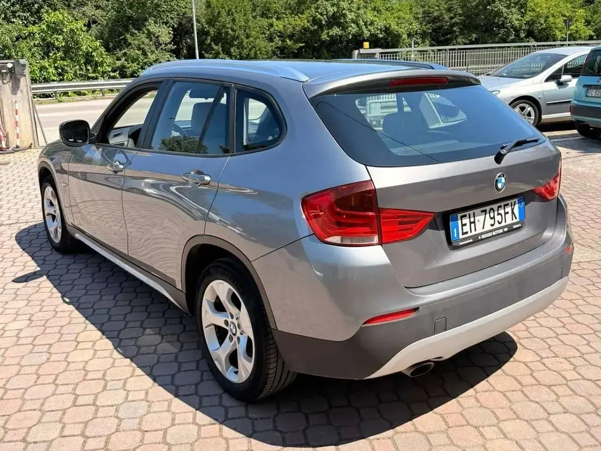 Usata BMW X1 143 CV (105 kW) 2011 Grigio SUV