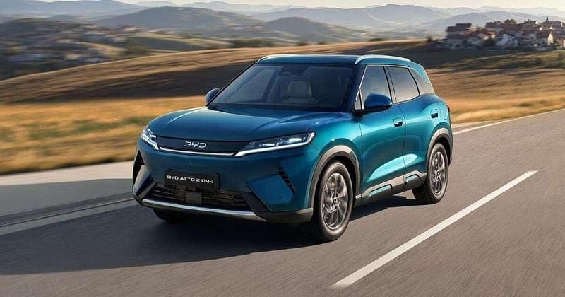 Blu Nuova 2026 BYD Atto 2 Boost SUV | 27.300 € - Immagine 1/3