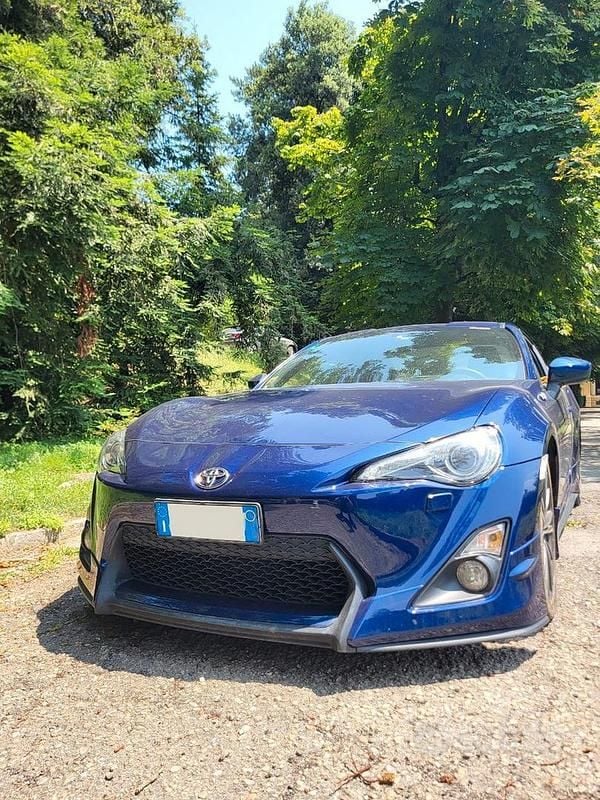 Usata Toyota GT86 GT 200 CV (147 kW) 2016 Blu/azzurro Coupé
