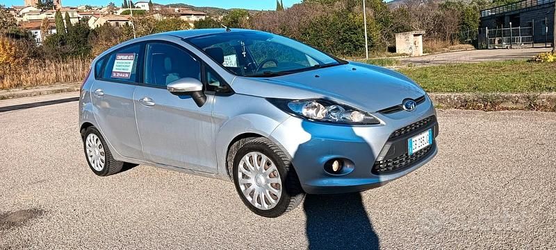 Usata Ford Fiesta 2010 Grigio Utilitaria