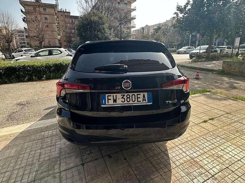 Usata Fiat Tipo Lounge 95 CV (69 kW) 2019 Blu/azzurro Station wagon
