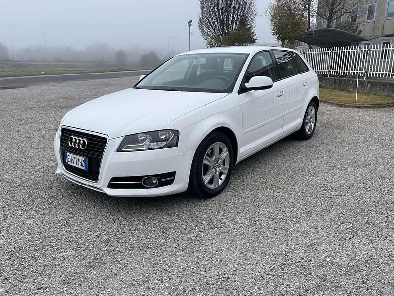 Other Usata 2011 Audi A3 Ambition Tre volumi | 4999 € (Ottimo prezzo) - Immagine 1/4