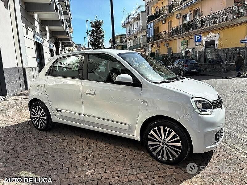 Usata Renault Twingo 70 CV (51 kW) 2021 Nero Utilitaria