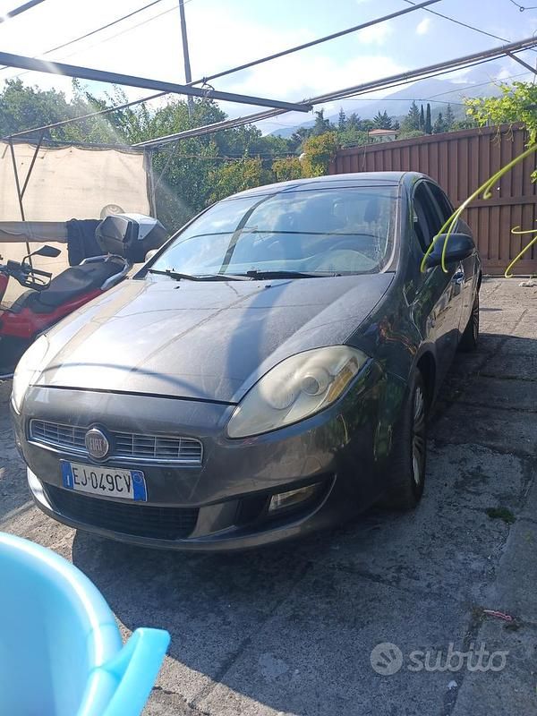 Grigio Usata 2013 Fiat Bravo Due volumi | 3800 € (Buon prezzo) - Immagine 1/4