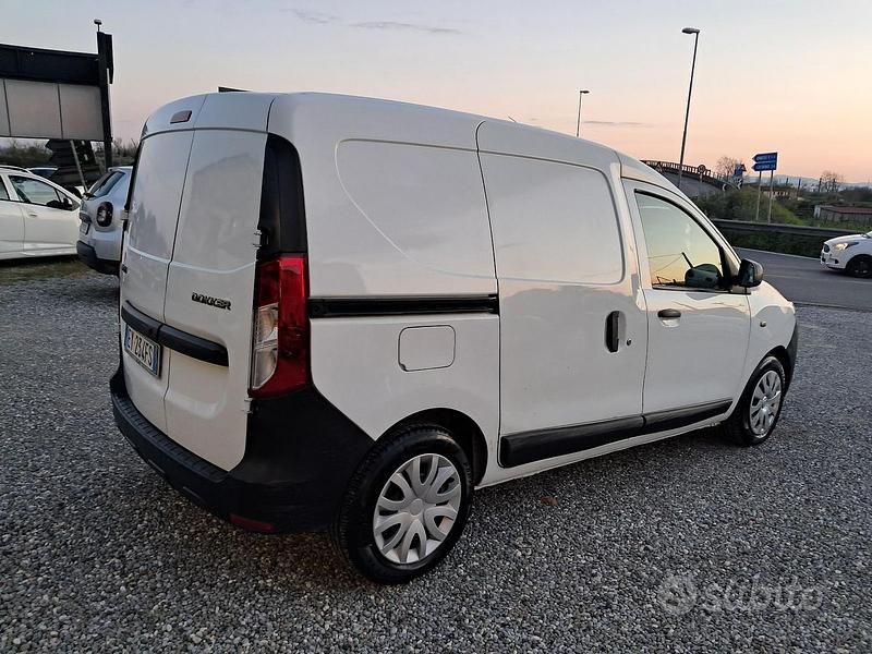 Usata Dacia Dokker 90 CV (66 kW) 2014 Bianco Monovolume