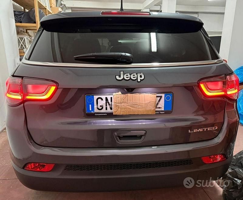 Usata Jeep Compass 130 CV (95 kW) 2023 Grigio SUV