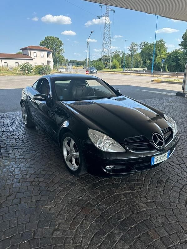 Usata Mercedes SLK200 163 CV (119 kW) 2006 Nero Cabrio