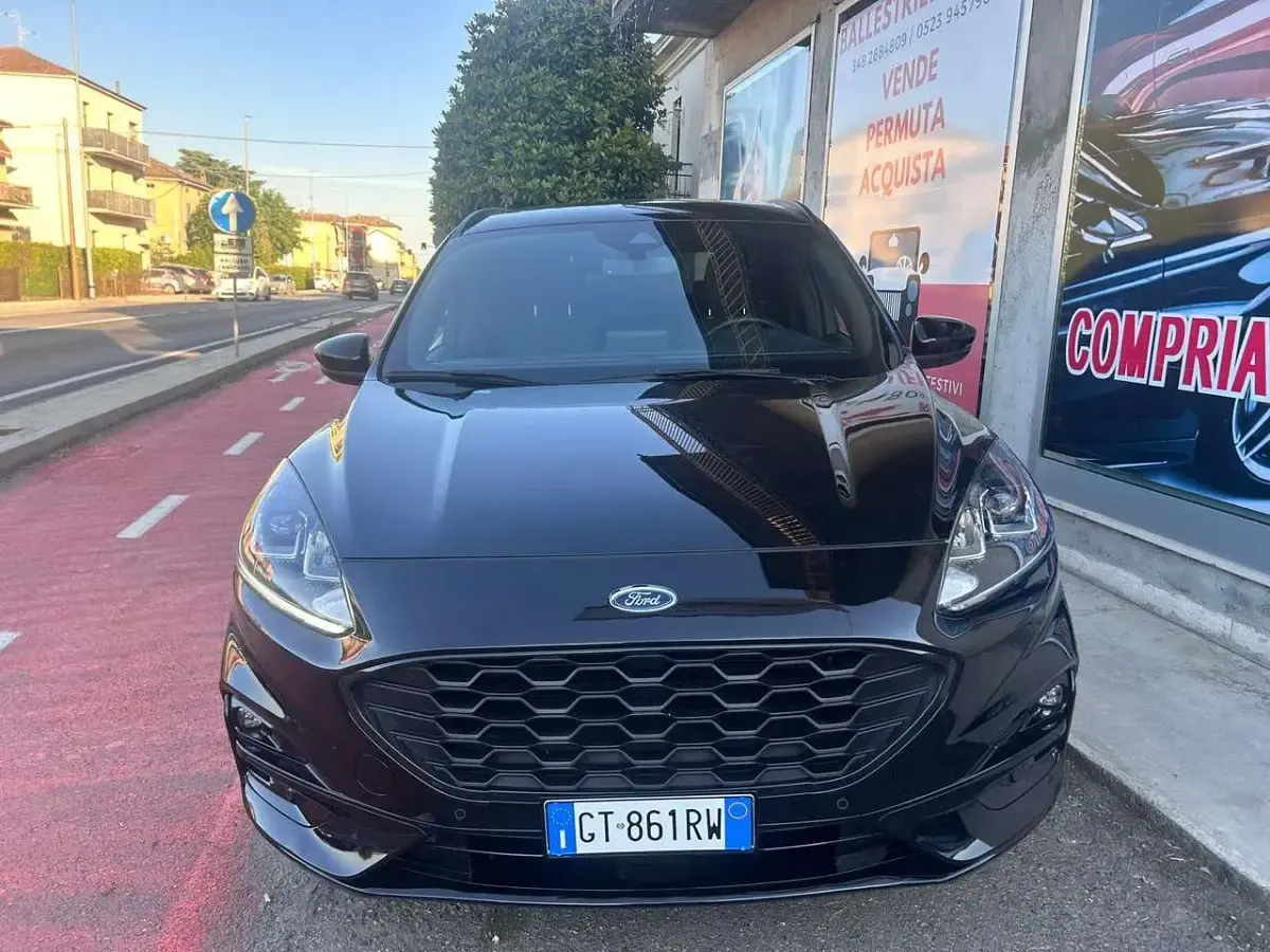 Usata Ford Kuga ST-Line X 120 CV (88 kW) 2024 Nero SUV