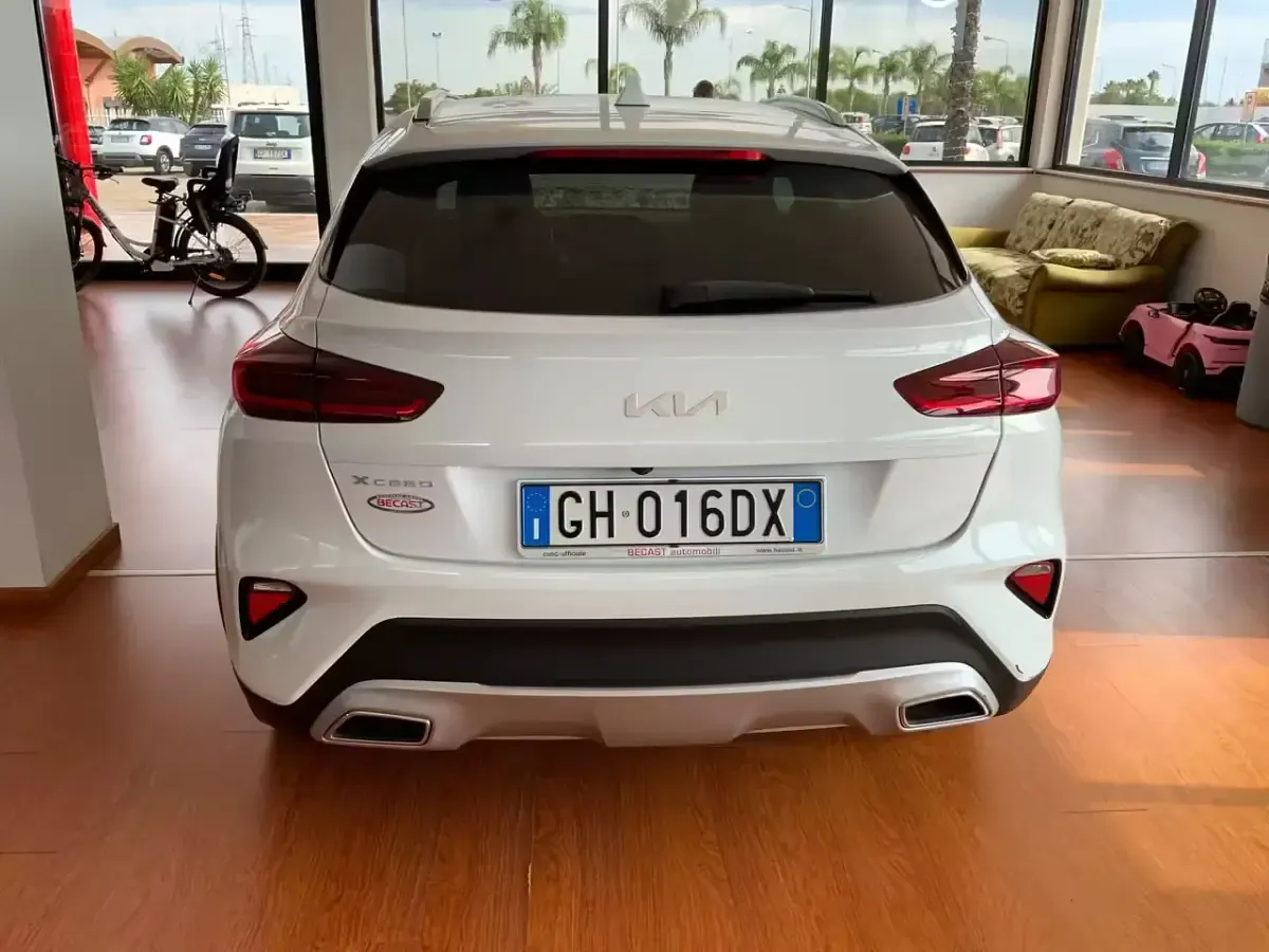 Usata Kia XCeed 135 CV (99 kW) 2022 Bianco SUV