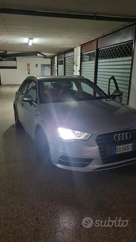 Usata Audi A3 Young 110 CV (80 kW) 2014 Grigio Berlina