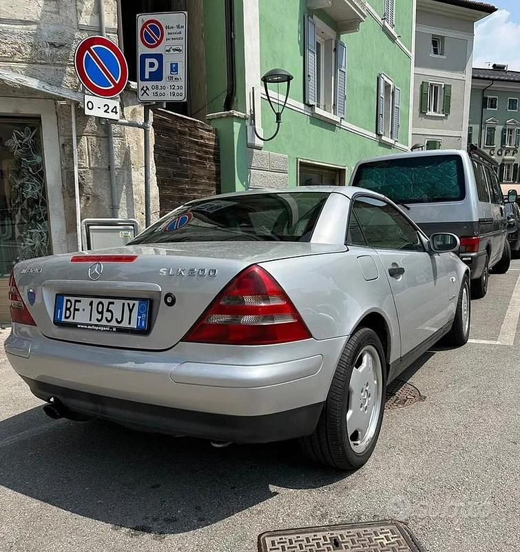 Usata Mercedes SLK200 192 CV (141 kW) 1999 Grigio Cabrio