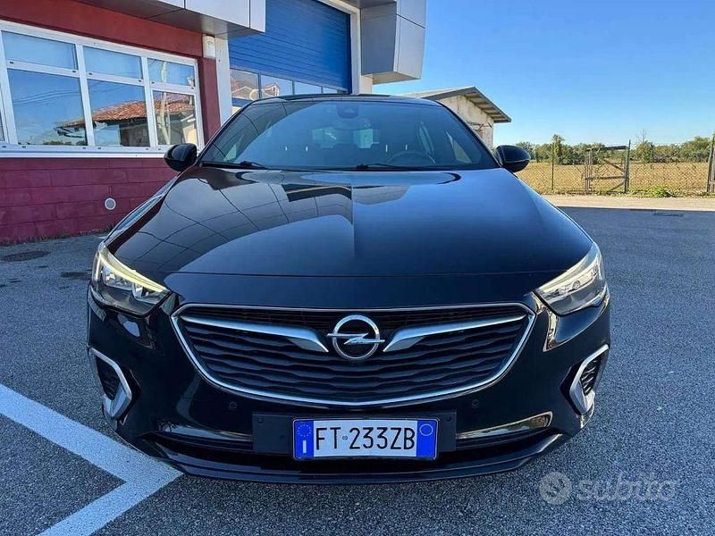 Usata Opel Insignia Sport 210 CV (154 kW) 2019 Nero Berlina