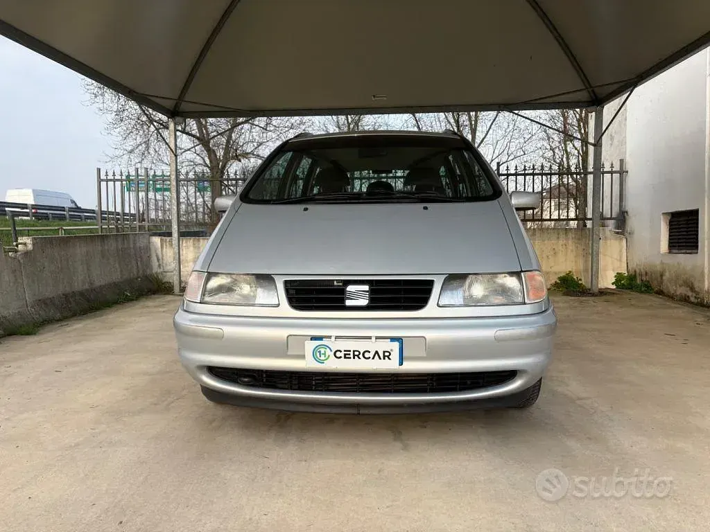 Usata Seat Alhambra SE 90 CV (66 kW) 1999 Grigio Monovolume