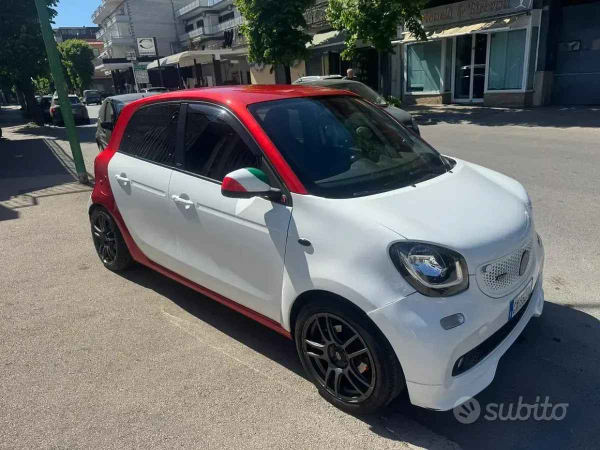 Usata Smart ForFour Brabus 90 CV (66 kW) 2016 Utilitaria