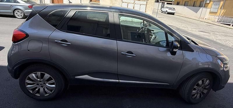 Usata Renault Captur Zen 90 CV (66 kW) 2015 SUV