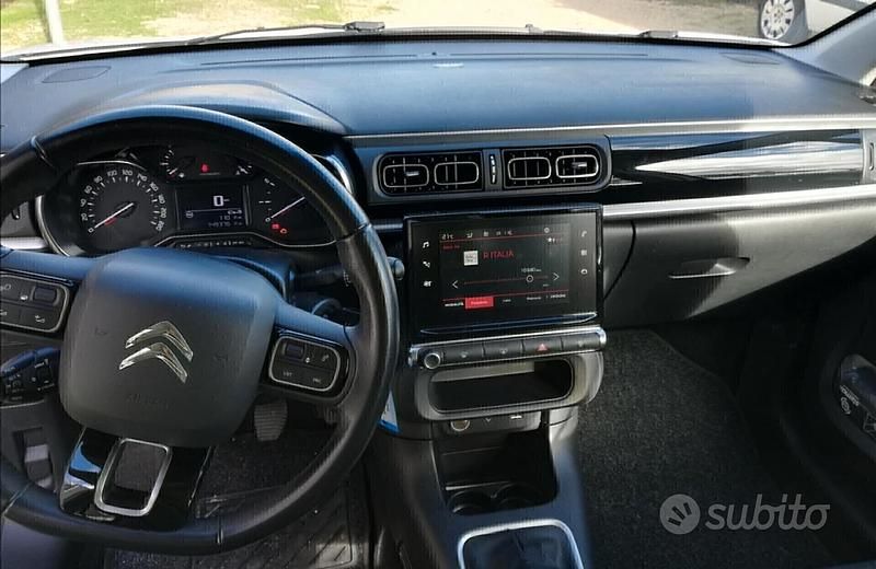 Usata Citroën C3 Shine 74 CV (54 kW) 2018 Bianco Berlina