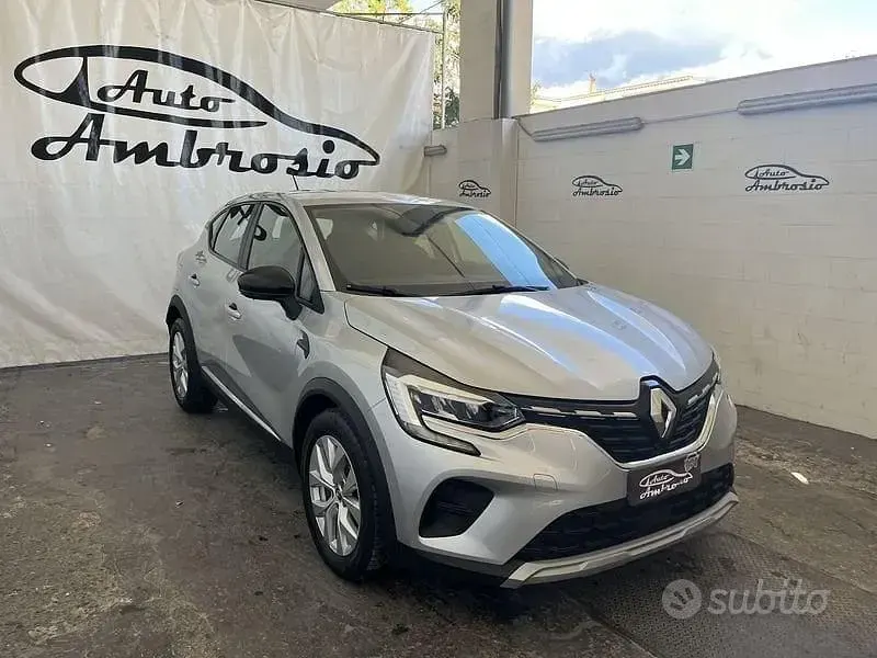 Usata Renault Captur Initiale Paris 116 CV (85 kW) 2021 Grigio SUV