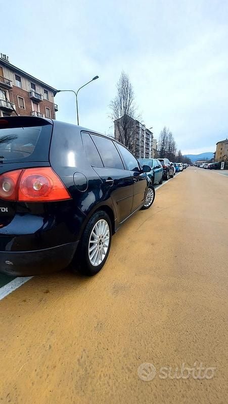 Usata VW Golf V 105 CV (77 kW) 2007 Nero Berlina