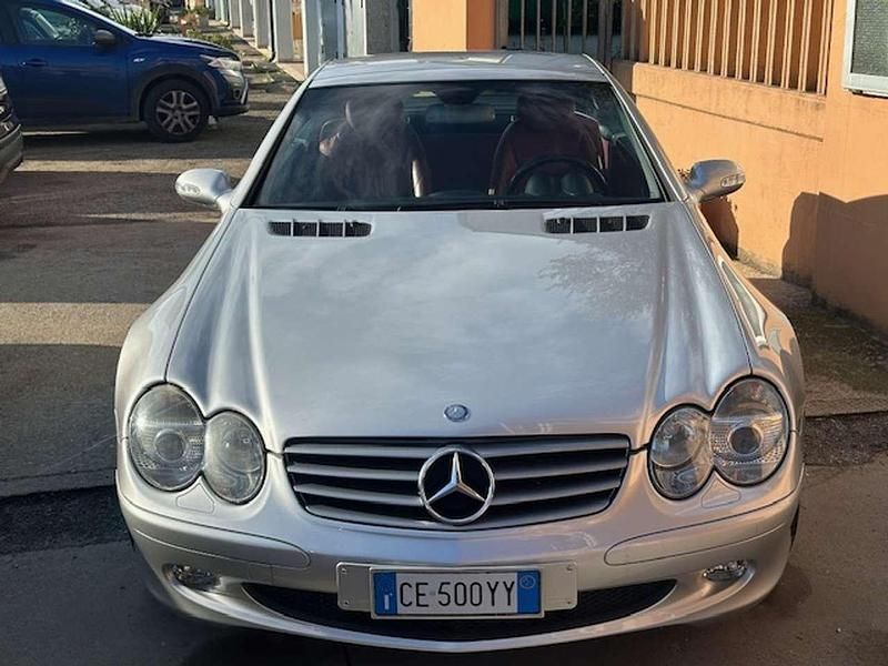 Usata Mercedes SL350 245 CV (180 kW) 2003 Argento Cabrio
