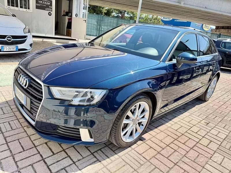 Usata Audi A3 Sport 116 CV (85 kW) 2018 Blu Berlina