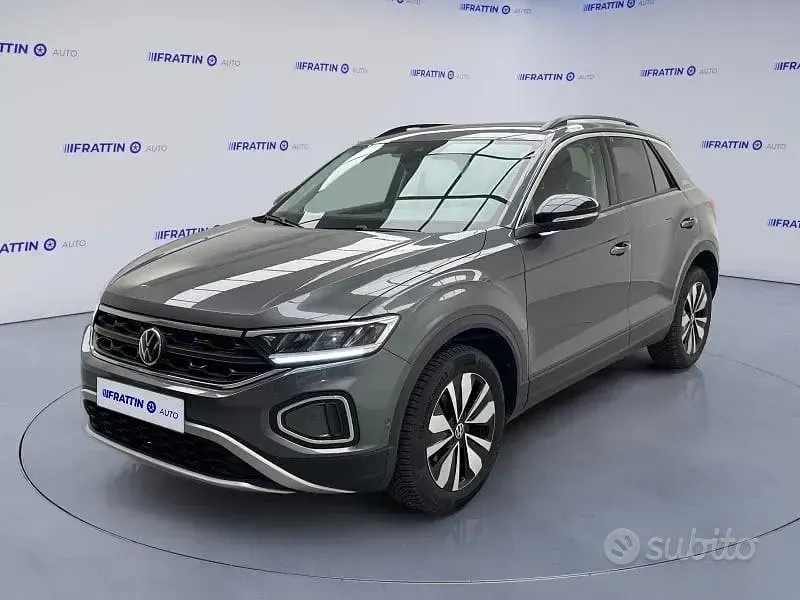 Usata VW T-Roc Life 116 CV (85 kW) 2025 SUV