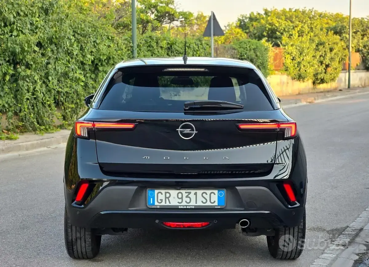 Usata Opel Mokka 110 CV (80 kW) 2024 Nero SUV