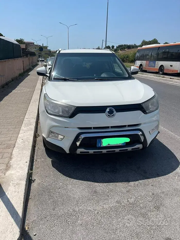 Usata SsangYong Tivoli 115 CV (84 kW) 2016 Bianco SUV