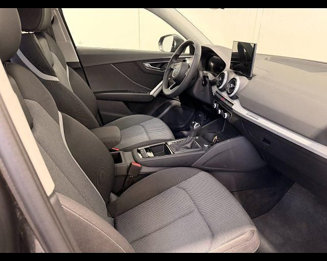 Usata Audi Q2 S-Line 150 CV (110 kW) 2025 Grigio daytona perlato SUV