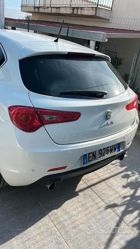 Usata Alfa Romeo Giulietta 150 CV (110 kW) 2012 Utilitaria