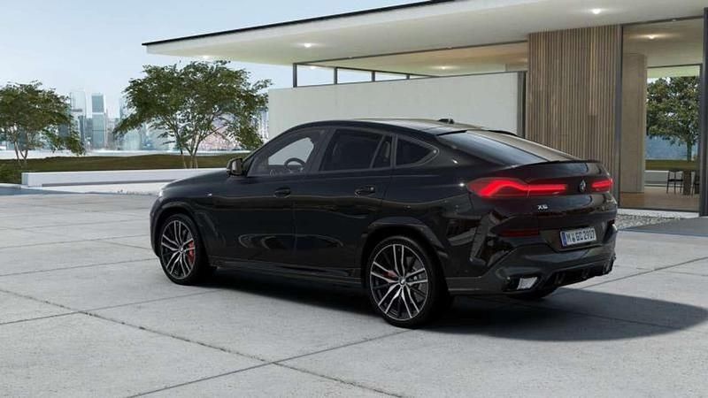 Nuova BMW X6 M Sport 381 CV (280 kW) 2026 Black sapphire metallizzato SUV