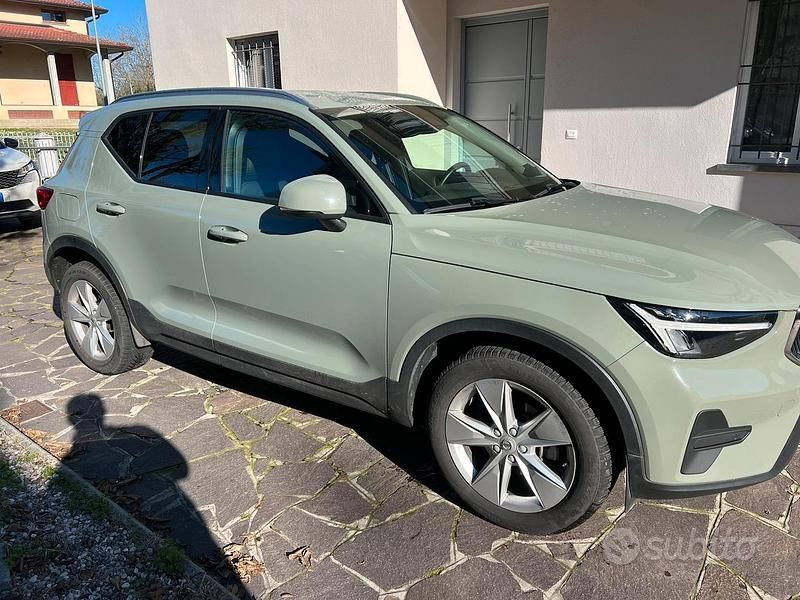 Usata Volvo XC40 Core 130 CV (95 kW) 2024 SUV