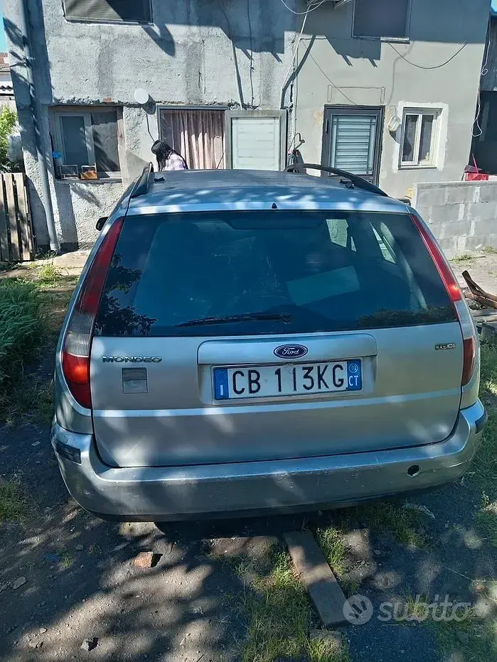 Usata Ford Mondeo 131 CV (96 kW) 2002 Grigio Station wagon