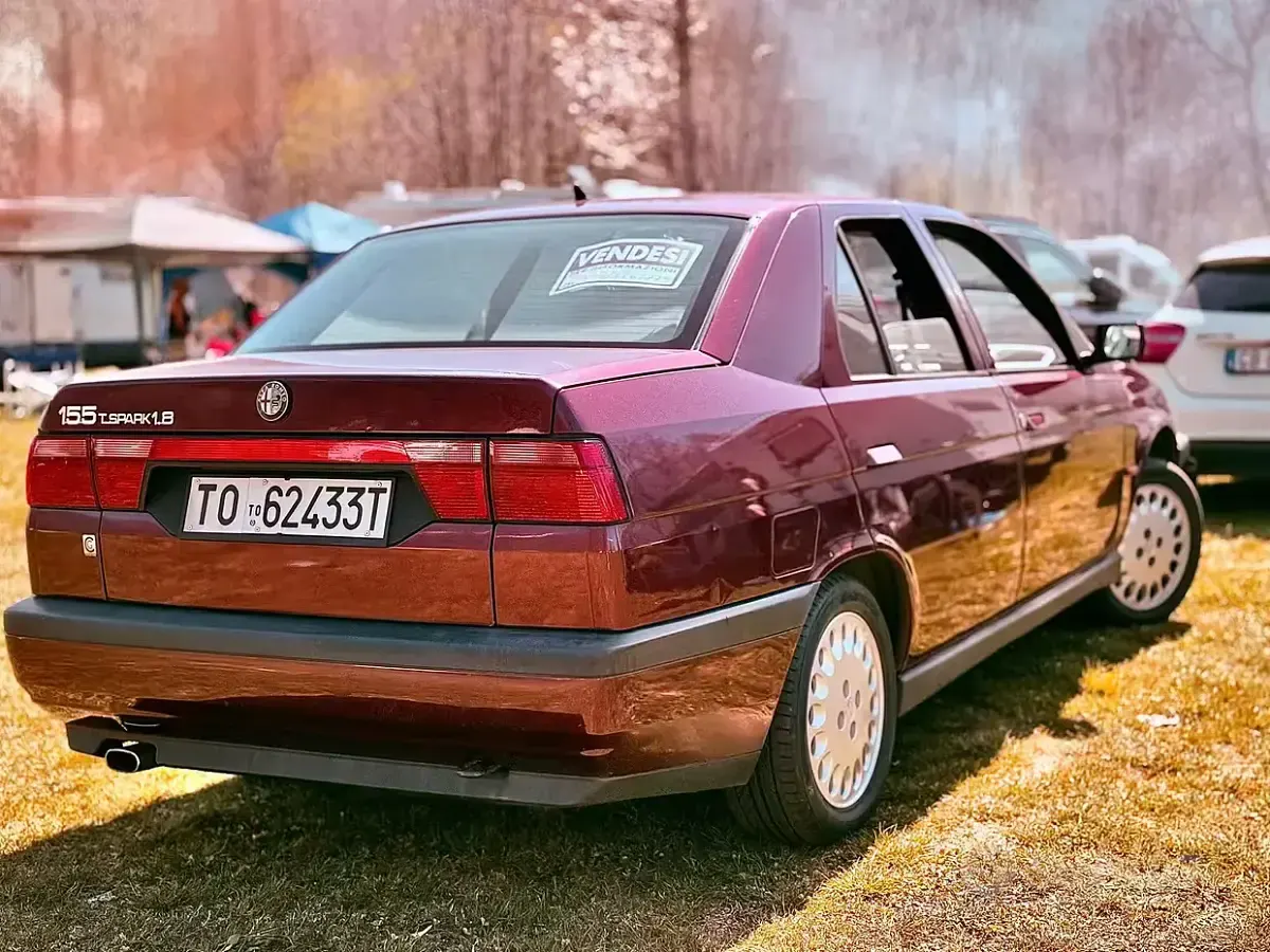 Usata Alfa Romeo 155 126 CV (92 kW) 1992 Berlina