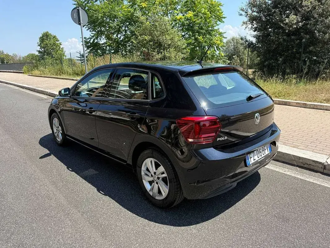 Usata VW Polo Comfortline 90 CV (66 kW) 2019 Nero Utilitaria