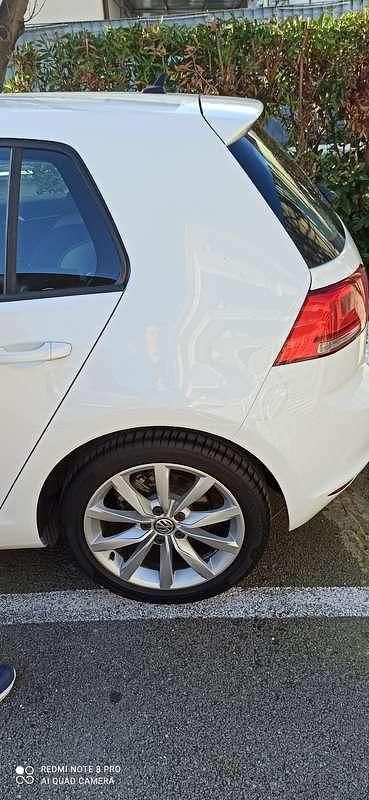 Usata VW Golf VII Highline 110 CV (80 kW) 2016 Berlina