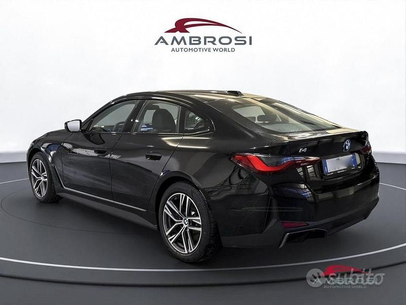 Nuova BMW i4 M Sport 210 kW (286 CV) 2025 Black pastello Berlina