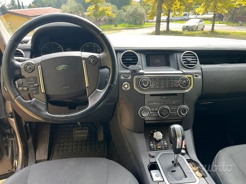 Usata Land Rover Discovery 4 SE 249 CV (183 kW) 2011 Grigio SUV