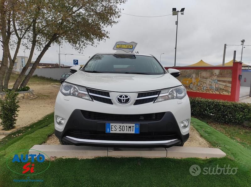 Usata Toyota RAV4 150 CV (110 kW) 2013 Bianco SUV