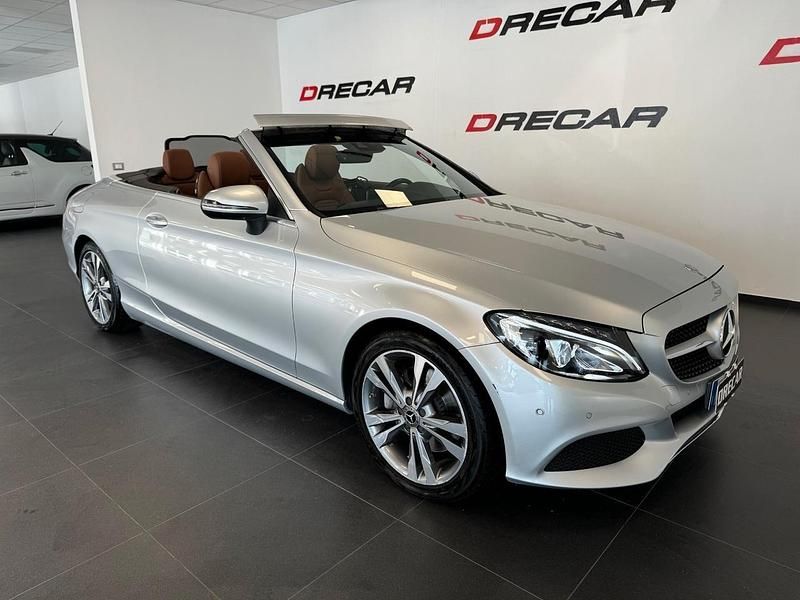Usata Mercedes C250 211 CV (155 kW) 2017 Argento Cabrio