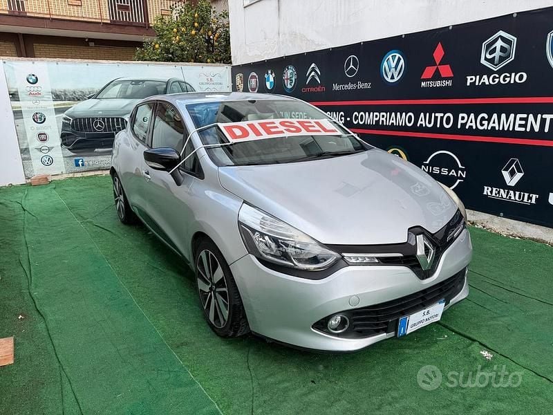 Usata Renault Clio IV LE 75 CV (55 kW) 2014 Grigio Berlina