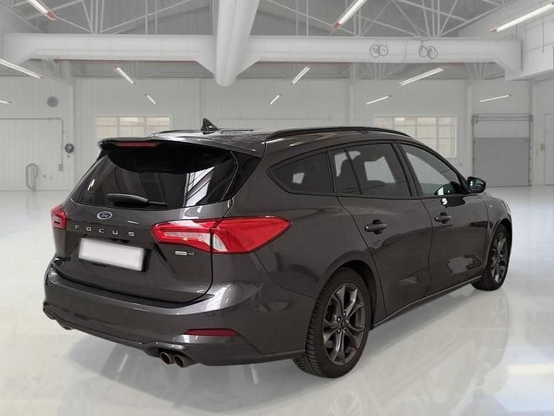 Usata Ford Focus ST-Line X 155 CV (114 kW) 2022 Grigio Station wagon