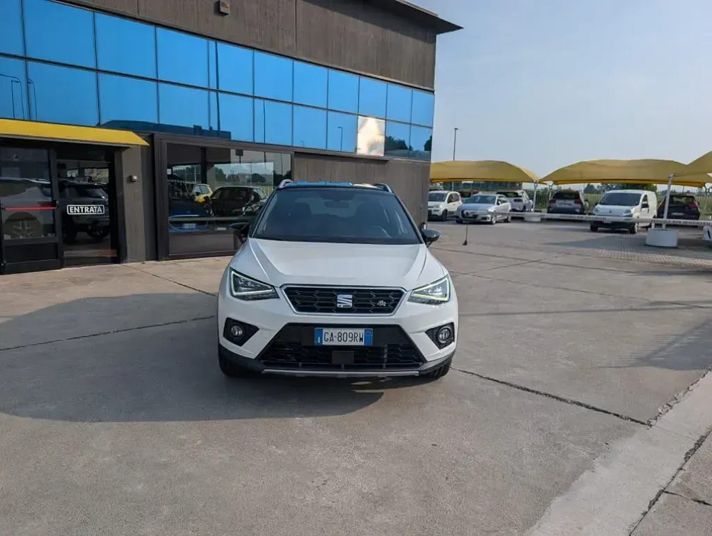 Usata Seat Arona FR 150 CV (110 kW) 2020 Bianco / pastello SUV