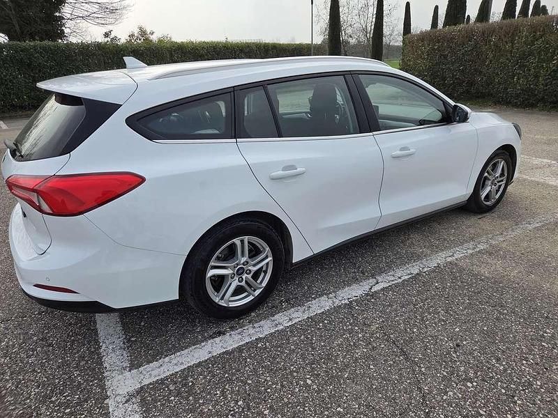 Usata Ford Focus Active 120 CV (88 kW) 2020 Bianco Station wagon