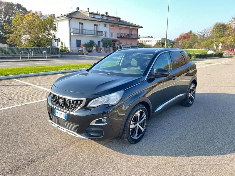 Usata Peugeot 3008 GT-line 120 CV (88 kW) 2018 Nero SUV
