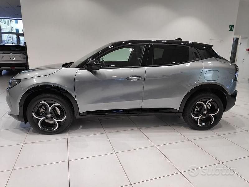 Nuova Alfa Romeo GT Junior 145 CV (106 kW) 2025 Grigio SUV