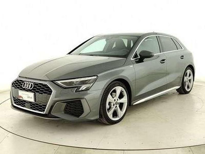 Grigio daytona perlato Usata 2024 Audi A3 S-Line Tre volumi | 32.500 € (Ottimo prezzo) - Immagine 1/4